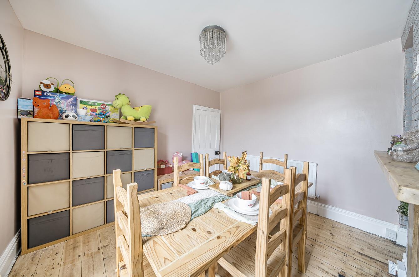 Llandafen Road, Llanelli, SA14 9BD